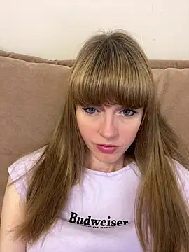 Snapshot of Kamilochka29511 chatting on June 2026 05:49:02 AM Kamilochka29511 online show from June 2026 05:49:02 AM