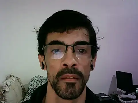 Snapshot of Londrinense-Pr chatting on July 2026 10:56:01 PM Londrinense-Pr online show from July 2026 10:56:01 PM
