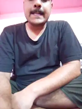 Snapshot of DecentKing24 chatting on May 2026 07:04:02 AM DecentKing24 online show from May 2026 07:04:02 AM