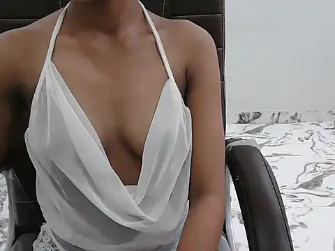 Snapshot of lovelyshaski chatting on July 2026 04:16:01 AM lovelyshaski online show from July 2026 04:16:01 AM