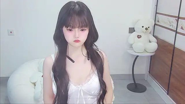 Evil-Bunny007 online show from May 2026 11:06:02 AM