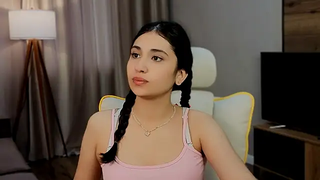 Snapshot of honeylanaa chatting on June 2026 04:52:02 AM honeylanaa online show from June 2026 04:52:02 AM