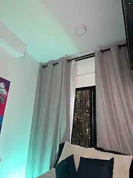 Snapshot of Jamess_White chatting on May 2026 04:25:02 PM Jamess White online show from May 2026 04:25:02 PM