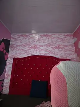 Stefany LS online show from May 2026 12:55:02 PM