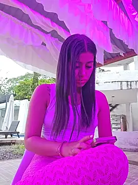 Snapshot of Luisa_Madrid chatting on May 2026 11:48:02 AM Luisa Madrid online show from May 2026 11:48:02 AM