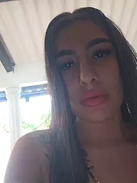 Snapshot of Luisa_Madrid chatting on May 2026 01:19:01 PM Luisa Madrid online show from May 2026 01:19:01 PM