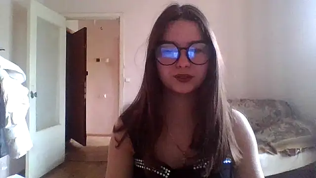 Snapshot of Bellochka201 chatting on May 2026 08:42:02 AM Bellochka201 online show from May 2026 08:42:02 AM