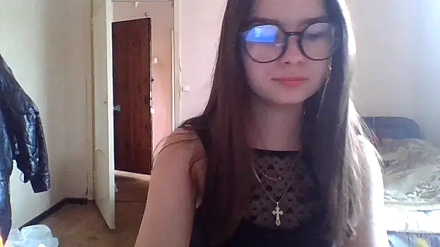 Snapshot of Bellochka201 chatting on May 2026 08:53:02 AM Bellochka201 online show from May 2026 08:53:02 AM