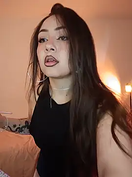 Snapshot of paariiss_ chatting on May 2026 10:16:01 PM paariiss online show from May 2026 10:16:01 PM