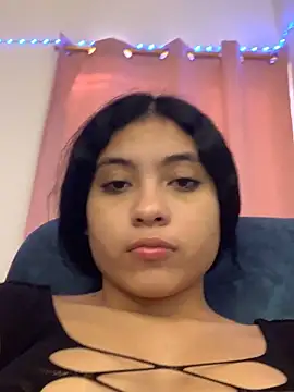 Paula-sinz online show from May 2026 09:32:01 PM