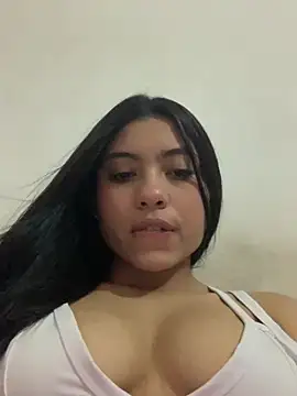 Snapshot of Paula-sinz chatting on July 2026 02:09:01 AM Paula-sinz online show from July 2026 02:09:01 AM
