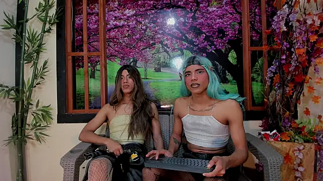 Snapshot of Elena_and_Julian chatting on July 2026 07:20:01 PM Elena and Julian online show from July 2026 07:20:01 PM