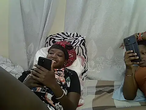 Snapshot of Lorainebabes chatting on May 2026 02:02:01 PM Lorainebabes online show from May 2026 02:02:01 PM