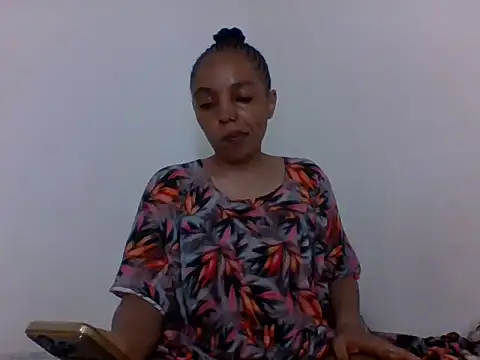 Snapshot of silk_couple1 chatting on July 2026 01:59:02 PM silk couple1 online show from July 2026 01:59:02 PM