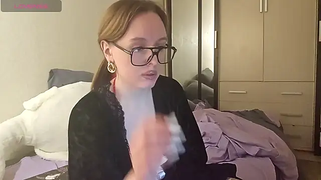 Snapshot of Felicia_Miller_ chatting on May 2026 07:11:01 PM Felicia Miller online show from May 2026 07:11:01 PM