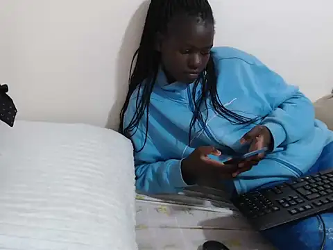 Snapshot of chichie_ chatting on July 2026 06:23:01 PM chichie online show from July 2026 06:23:01 PM