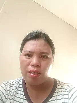 Snapshot of -Yeyi- chatting on May 2026 10:22:01 AM -Yeyi- online show from May 2026 10:22:01 AM