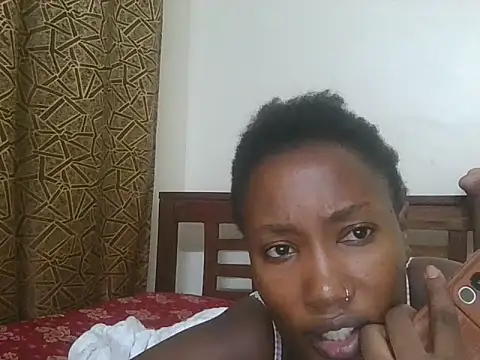misspretty001 online show from July 2026 09:28:02 PM