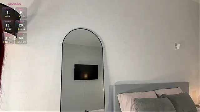Lina Blisss  online show from July 2026 07:49:02 PM