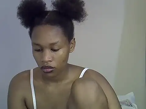 Snapshot of ANGEL_MIA23 chatting on May 2026 01:58:02 AM ANGEL MIA23 online show from May 2026 01:58:02 AM