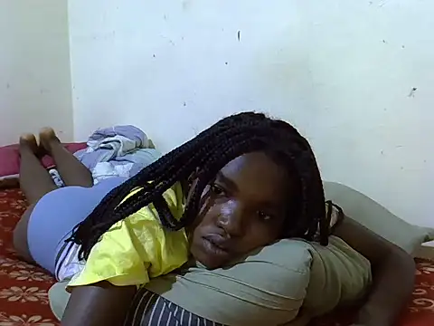Snapshot of princess_scovia chatting on June 2026 11:40:02 PM princess scovia online show from June 2026 11:40:02 PM