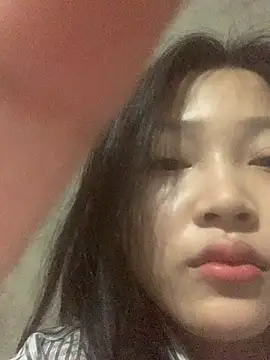 Snapshot of hinami-lo chatting on May 2026 03:19:01 PM hinami-lo online show from May 2026 03:19:01 PM
