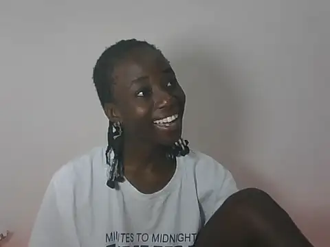 Snapshot of Darkpretty23 chatting on May 2026 03:29:02 PM Darkpretty23 online show from May 2026 03:29:02 PM