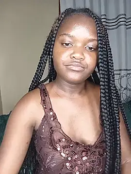 Snapshot of little_creamy chatting on May 2026 08:10:02 PM little creamy online show from May 2026 08:10:02 PM