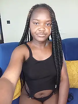 Snapshot of little_creamy chatting on June 2026 12:05:02 PM little creamy online show from June 2026 12:05:02 PM