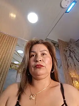  Pamelamilff online show from May 2026 12:45:02 PM