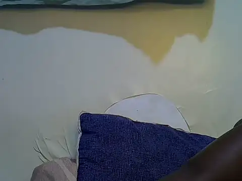 Snapshot of honeny_dropp chatting on May 2026 07:32:02 PM honeny dropp online show from May 2026 07:32:02 PM