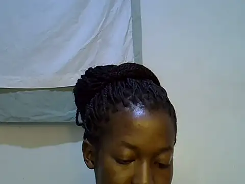 Snapshot of honeny_dropp chatting on June 2026 08:04:01 PM honeny dropp online show from June 2026 08:04:01 PM