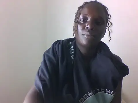 Snapshot of LatishLava chatting on May 2026 01:06:01 PM LatishLava online show from May 2026 01:06:01 PM