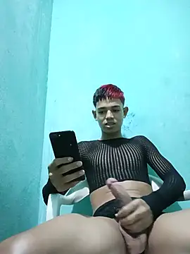 Snapshot of cute_boy_angelx18 chatting on July 2026 07:01:02 AM cute boy angelx18 online show from July 2026 07:01:02 AM