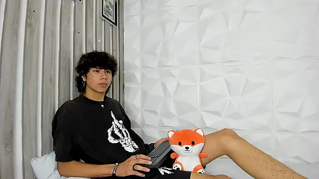 Snapshot of sckrapper chatting on May 2026 11:50:01 AM sckrapper online show from May 2026 11:50:01 AM