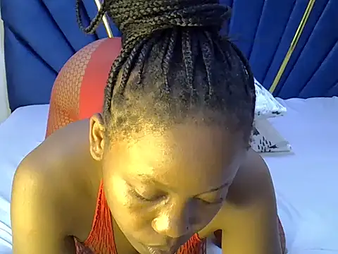 shanell kiss online show from July 2026 04:20:01 PM