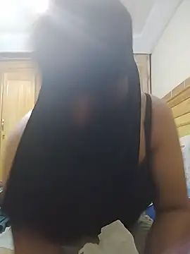 Snapshot of Laty_123 chatting on June 2026 10:24:01 PM Laty 123 online show from June 2026 10:24:01 PM