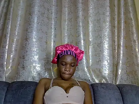 Snapshot of Sexy_dotta chatting on July 2026 11:28:01 AM Sexy dotta online show from July 2026 11:28:01 AM
