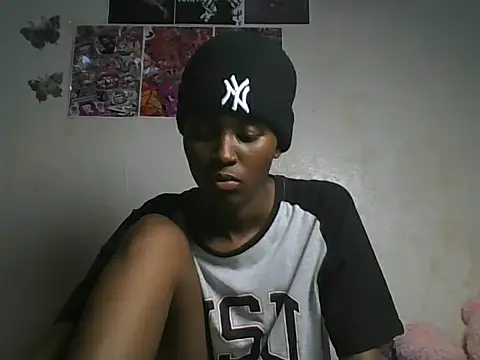 loversoncam online show from May 2026 05:21:02 PM