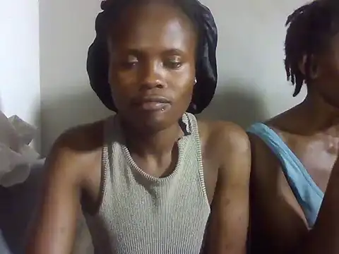 Snapshot of Candysleek_petite chatting on May 2026 06:20:01 AM Candysleek petite online show from May 2026 06:20:01 AM