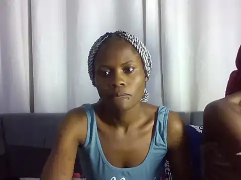 Snapshot of Candysleek_petite chatting on July 2026 05:26:02 PM Candysleek petite online show from July 2026 05:26:02 PM
