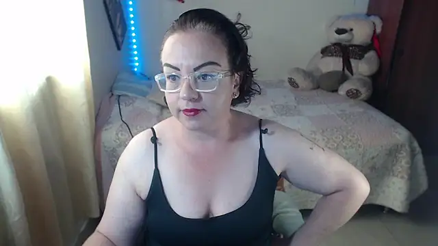Cherry-Velvet online show from June 2026 09:39:01 PM
