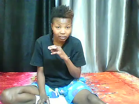 Snapshot of Bambybeauty2 chatting on July 2026 05:23:01 AM Bambybeauty2 online show from July 2026 05:23:01 AM