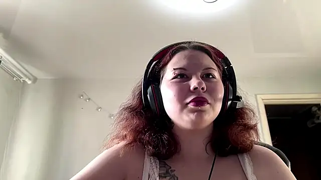 Redhair girl online show from May 2026 03:07:01 PM