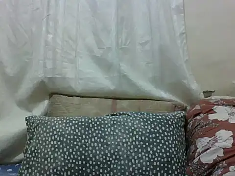 Snapshot of Hot-Perryl chatting on May 2026 04:24:02 PM Hot-Perryl online show from May 2026 04:24:02 PM