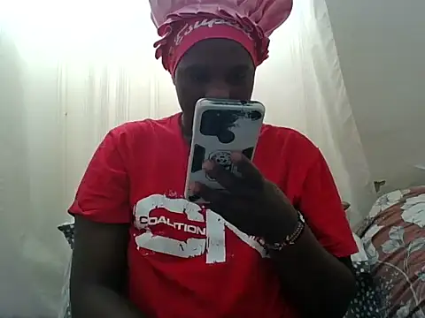 Snapshot of Hot-Perryl chatting on May 2026 05:15:02 AM Hot-Perryl online show from May 2026 05:15:02 AM