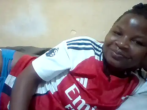 Snapshot of Camilla-Sweets chatting on June 2026 02:27:01 AM Camilla-Sweets online show from June 2026 02:27:01 AM