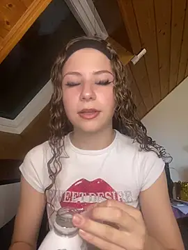 Snapshot of MilaRoseee chatting on July 2026 12:08:01 PM MilaRoseee online show from July 2026 12:08:01 PM
