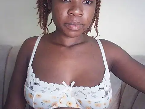 Snapshot of spicy-laidy01 chatting on May 2026 06:04:02 PM spicy-laidy01 online show from May 2026 06:04:02 PM