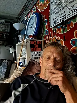 Snapshot of truckdawg2023 chatting on July 2026 04:45:02 PM truckdawg2023 online show from July 2026 04:45:02 PM